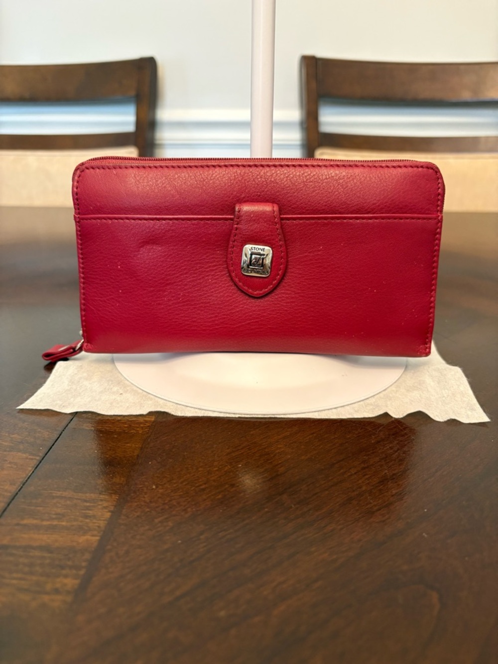 Stone Mountain Red Leather Zip Wallet